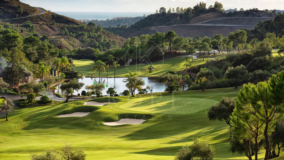 Exquisita Proyecto de villa de lujo de seis dormitorios en Marbella Club Golf Resort