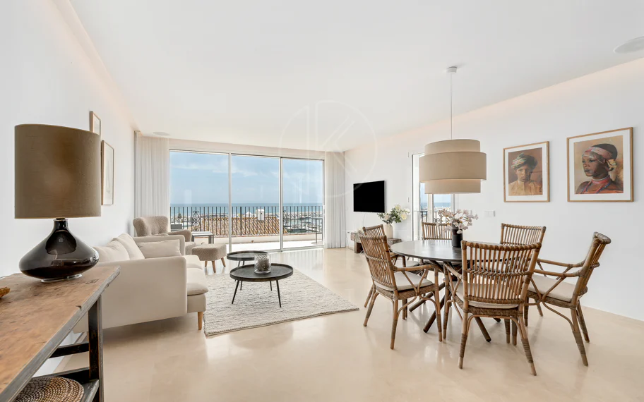 A luxurious and contemporary designed apartment located within the the famous marina of Puerto Banus