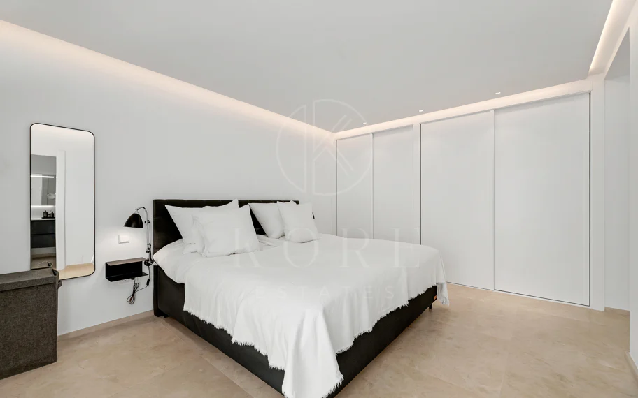 A luxurious and contemporary designed apartment located within the the famous marina of Puerto Banus