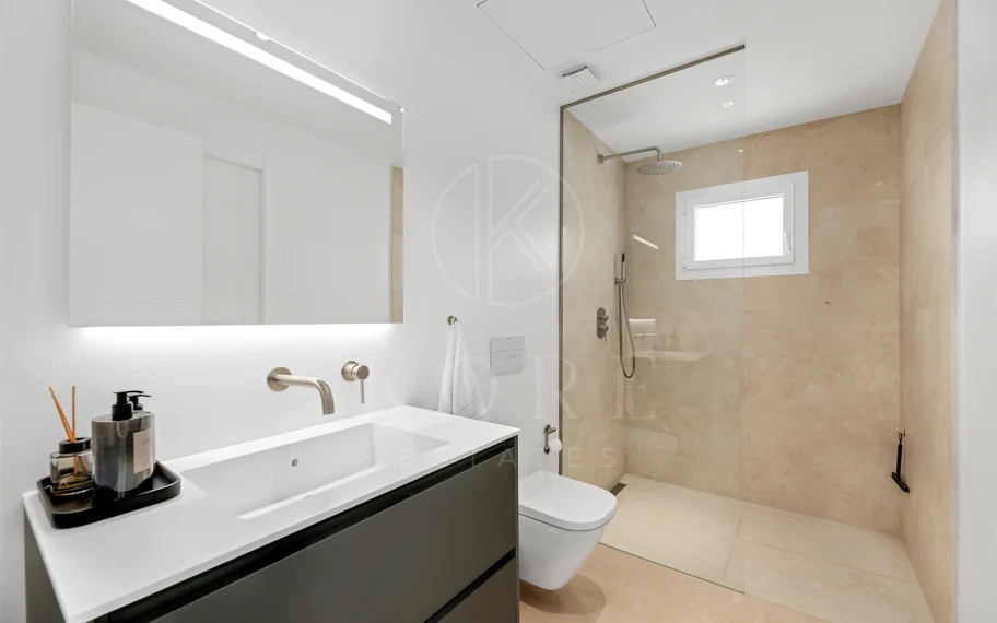A luxurious and contemporary designed apartment located within the the famous marina of Puerto Banus