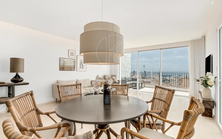 A luxurious and contemporary designed apartment located within the the famous marina of Puerto Banus
