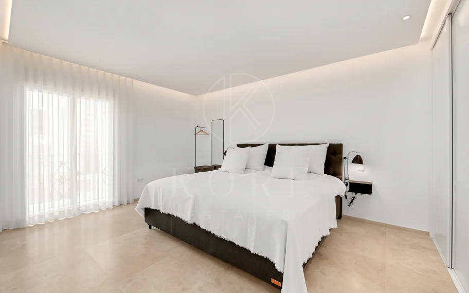 A luxurious and contemporary designed apartment located within the the famous marina of Puerto Banus
