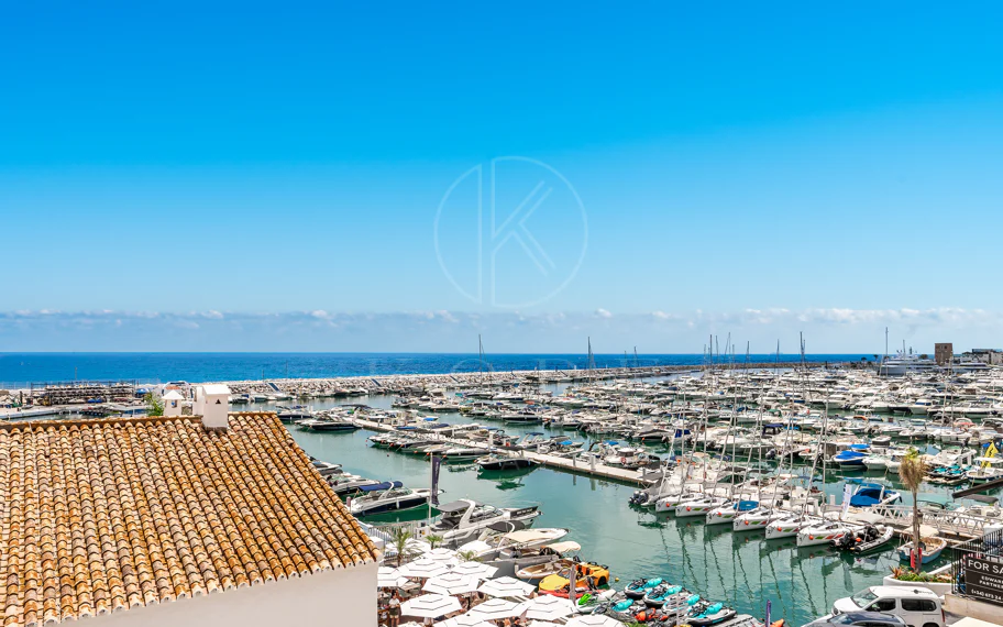 A luxurious and contemporary designed apartment located within the the famous marina of Puerto Banus