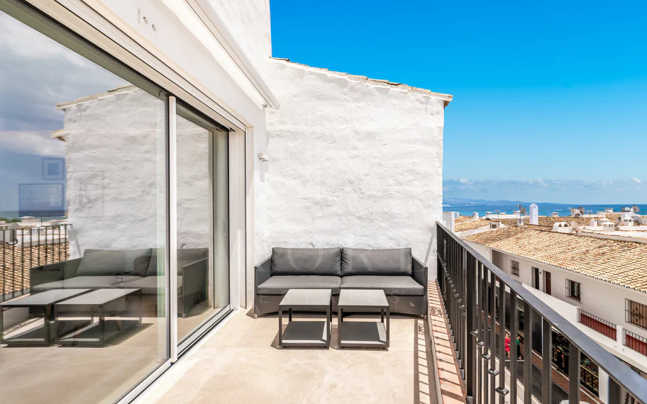 A luxurious and contemporary designed apartment located within the the famous marina of Puerto Banus
