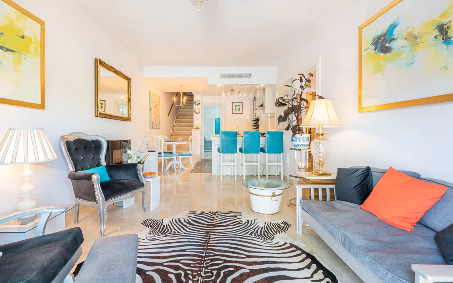 A cozy 2 bedroom townhouse located in a famous Aloha Pueblo, Nueva Andalucia.