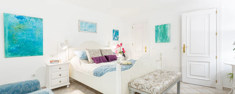 A cozy 2 bedroom townhouse located in a famous Aloha Pueblo, Nueva Andalucia.