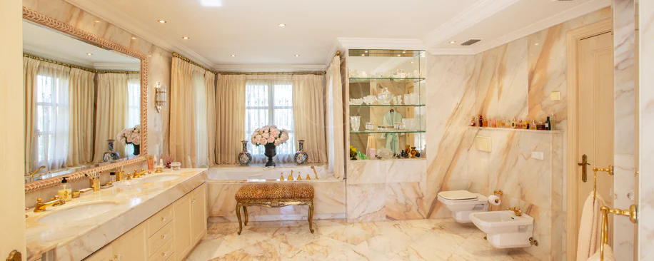 ESPECTACULAR VILLA DE LUJO DE 5 DORMITORIOS UBICADA EN NUEVA ANDALUCÍA