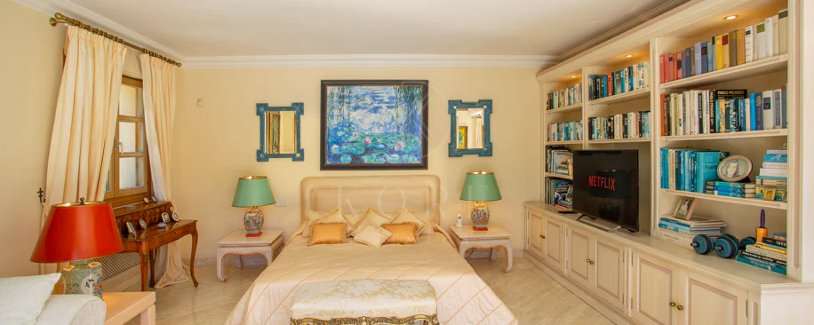 ESPECTACULAR VILLA DE LUJO DE 5 DORMITORIOS UBICADA EN NUEVA ANDALUCÍA