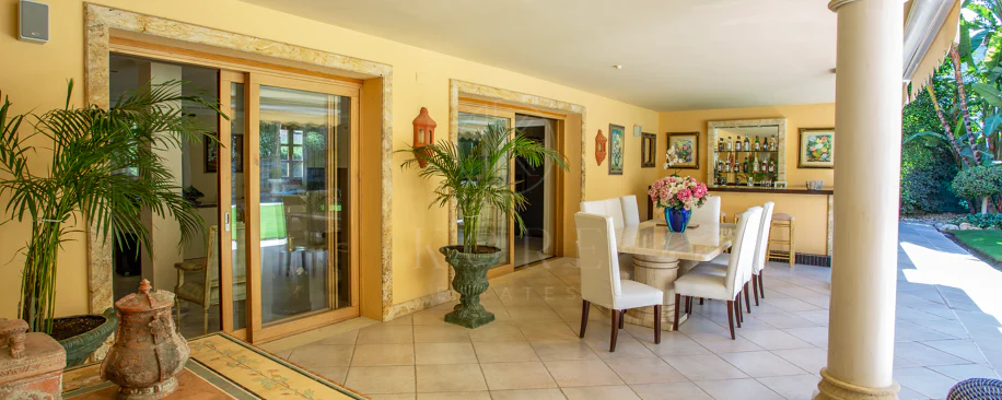 ESPECTACULAR VILLA DE LUJO DE 5 DORMITORIOS UBICADA EN NUEVA ANDALUCÍA