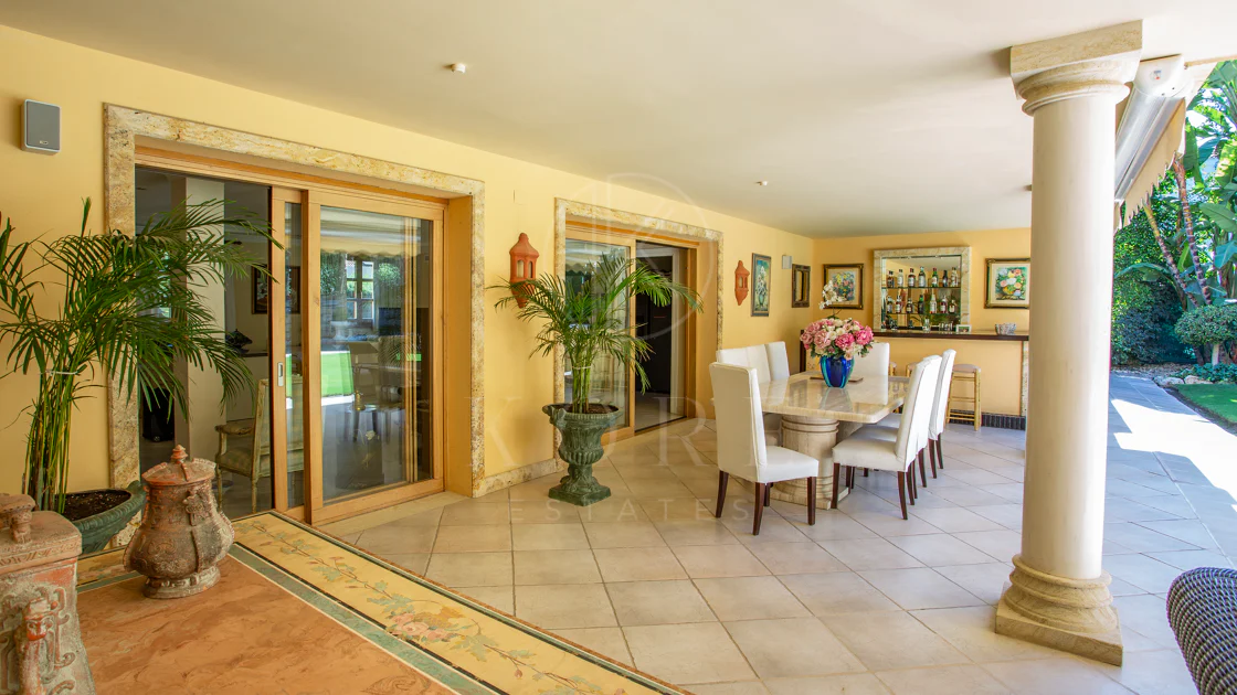 ESPECTACULAR VILLA DE LUJO DE 5 DORMITORIOS UBICADA EN NUEVA ANDALUCÍA
