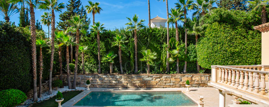 ESPECTACULAR VILLA DE LUJO DE 5 DORMITORIOS UBICADA EN NUEVA ANDALUCÍA