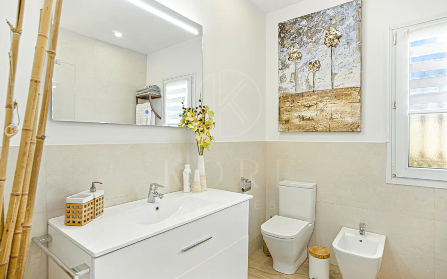 Beautiful five bedroom, Southwest-Facing Villa with Golf Views in Valle Romano (Estepona)