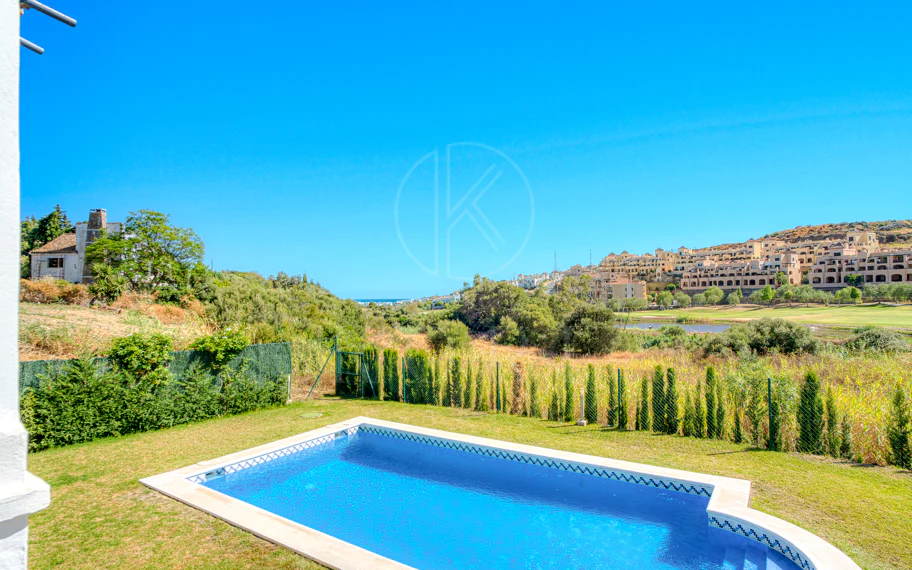 Beautiful five bedroom, Southwest-Facing Villa with Golf Views in Valle Romano (Estepona)