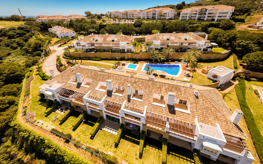 Elegant north east facing, three bedroom townhouse located in La Cala Golf, Mijas