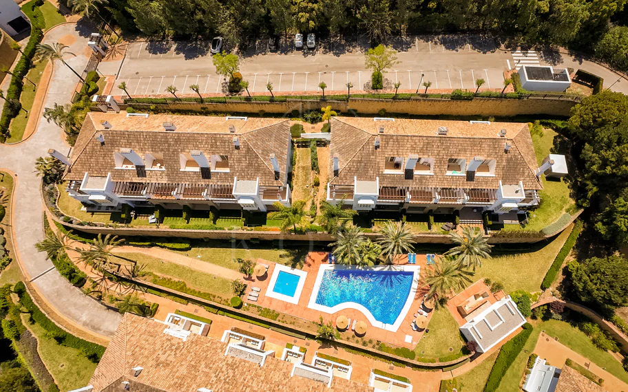 Elegant north east facing, three bedroom townhouse located in La Cala Golf, Mijas