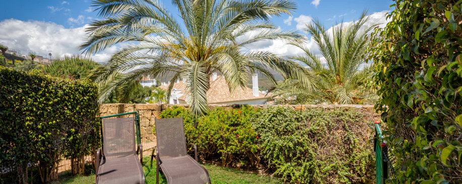 Elegante orientación norte este, casa adosada de tres dormitorios situada en La Cala Golf, Mijas