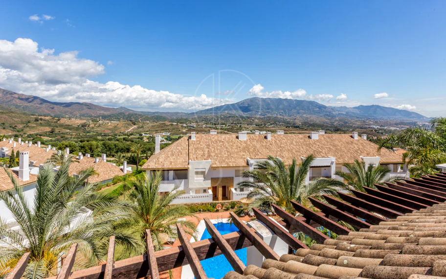 Elegant north east facing, three bedroom townhouse located in La Cala Golf, Mijas