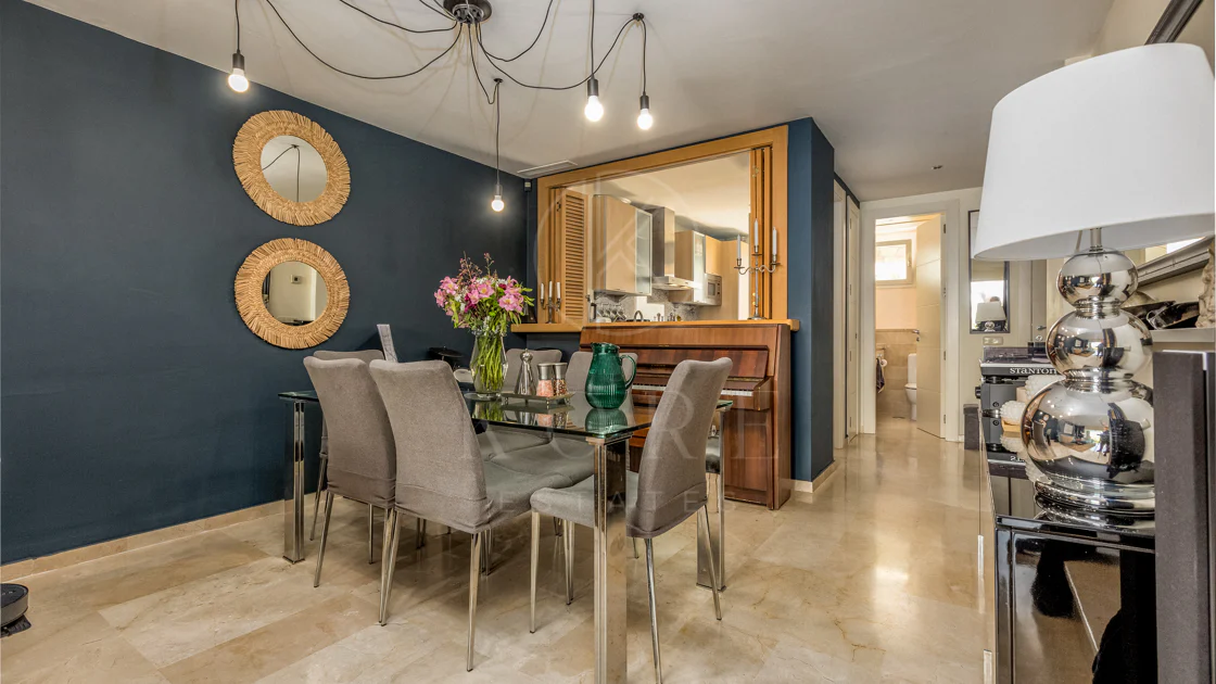 Elegante orientación norte este, casa adosada de tres dormitorios situada en La Cala Golf, Mijas