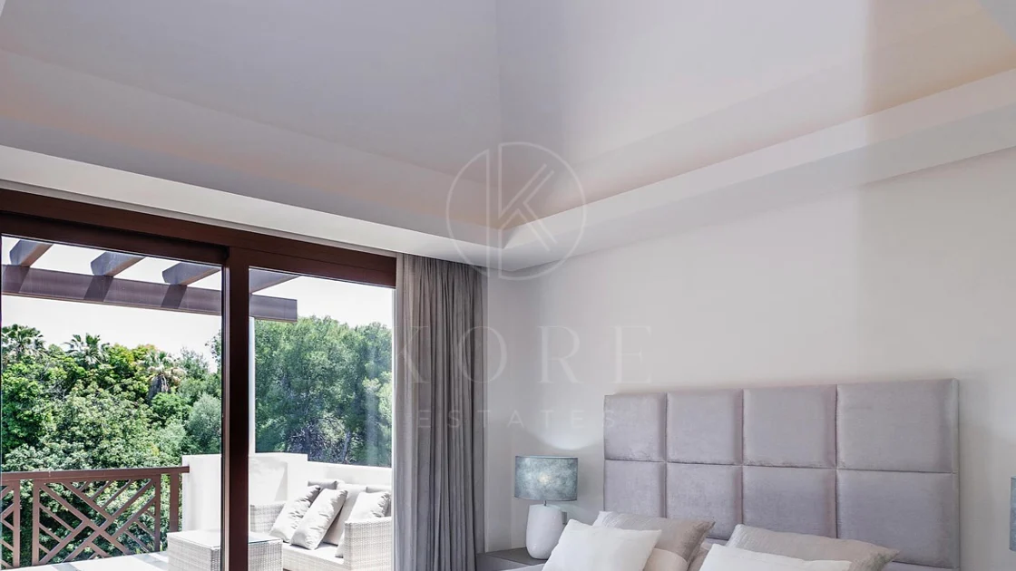 SEMI-DETACHED VILLA IN THE CENTER OF MARBELLA