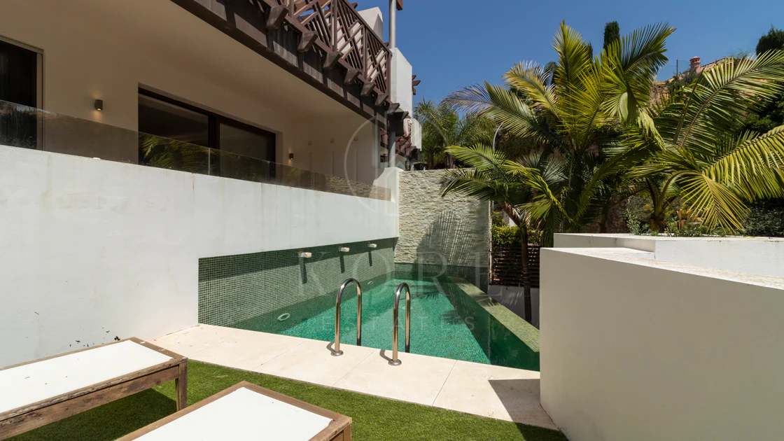 SEMI-DETACHED VILLA IN THE CENTER OF MARBELLA