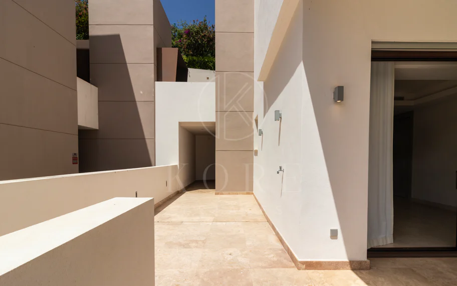 SEMI-DETACHED VILLA IN THE CENTER OF MARBELLA