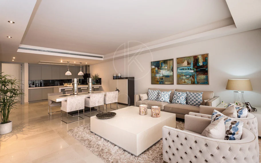 SEMI-DETACHED VILLA IN THE CENTER OF MARBELLA