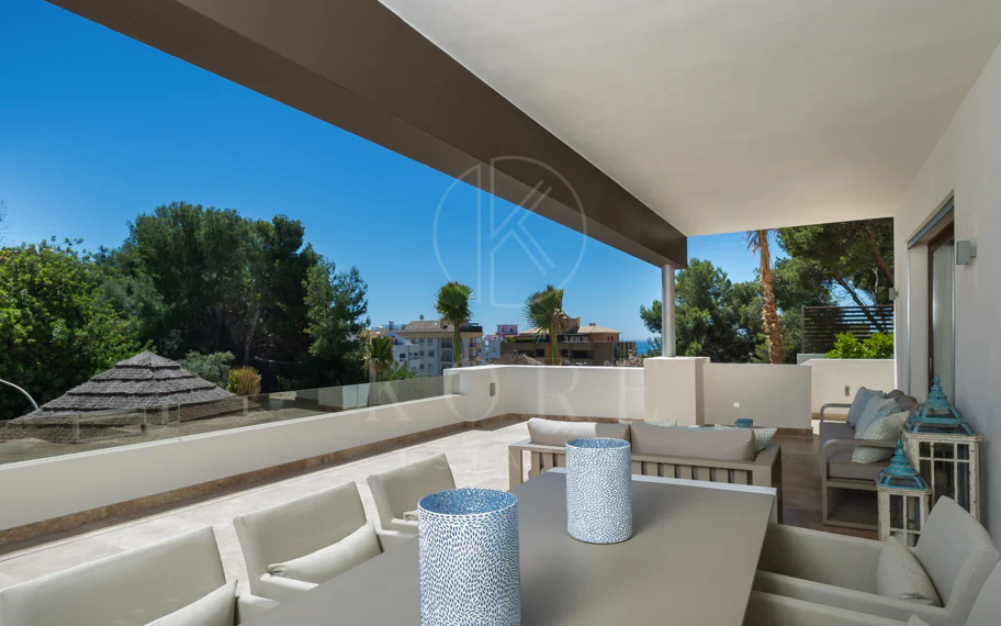SEMI-DETACHED VILLA IN THE CENTER OF MARBELLA