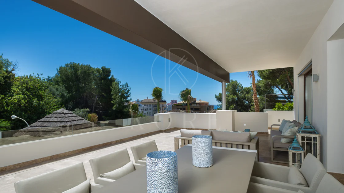 SEMI-DETACHED VILLA IN THE CENTER OF MARBELLA