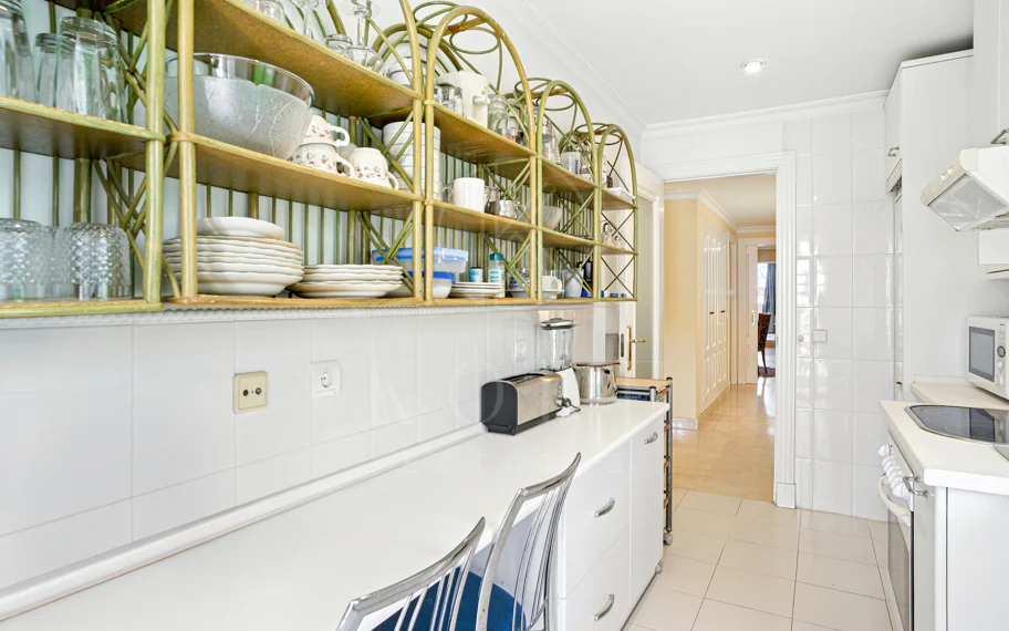 Exclusive Beachfront Two-Bedroom South-Facing Apartment with Sea Views in La Herradura, Marbella