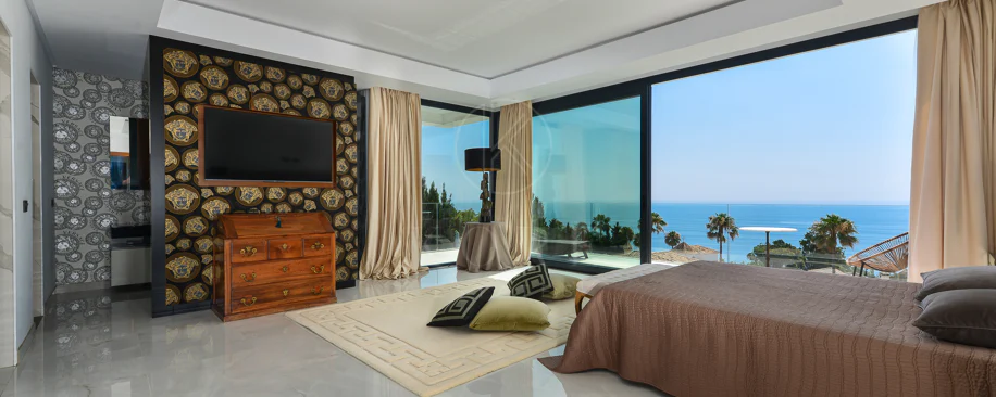 Luxury Villa with Panoramic Sea Views in La Paloma, Manilva