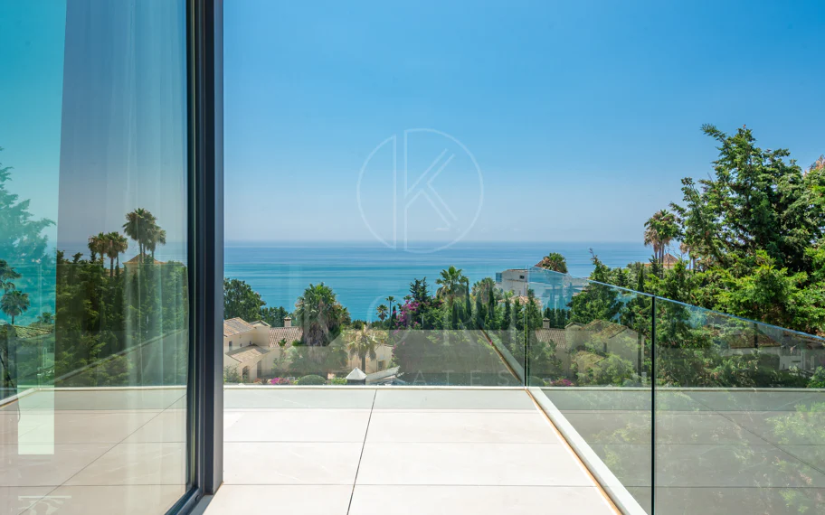 Luxury Villa with Panoramic Sea Views in La Paloma, Manilva