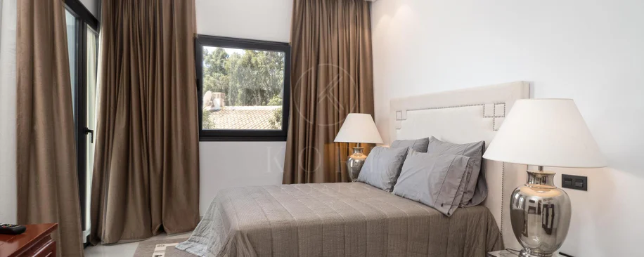 Luxury Villa with Panoramic Sea Views in La Paloma, Manilva