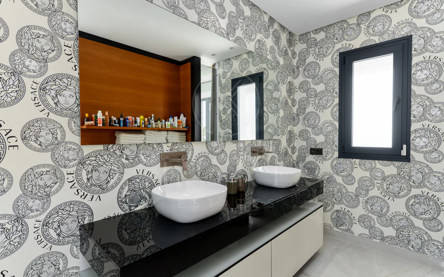 Luxury Villa with Panoramic Sea Views in La Paloma, Manilva