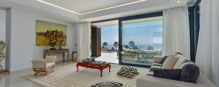 Luxury Villa with Panoramic Sea Views in La Paloma, Manilva