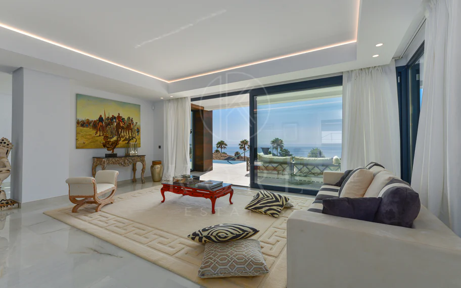 Luxury Villa with Panoramic Sea Views in La Paloma, Manilva