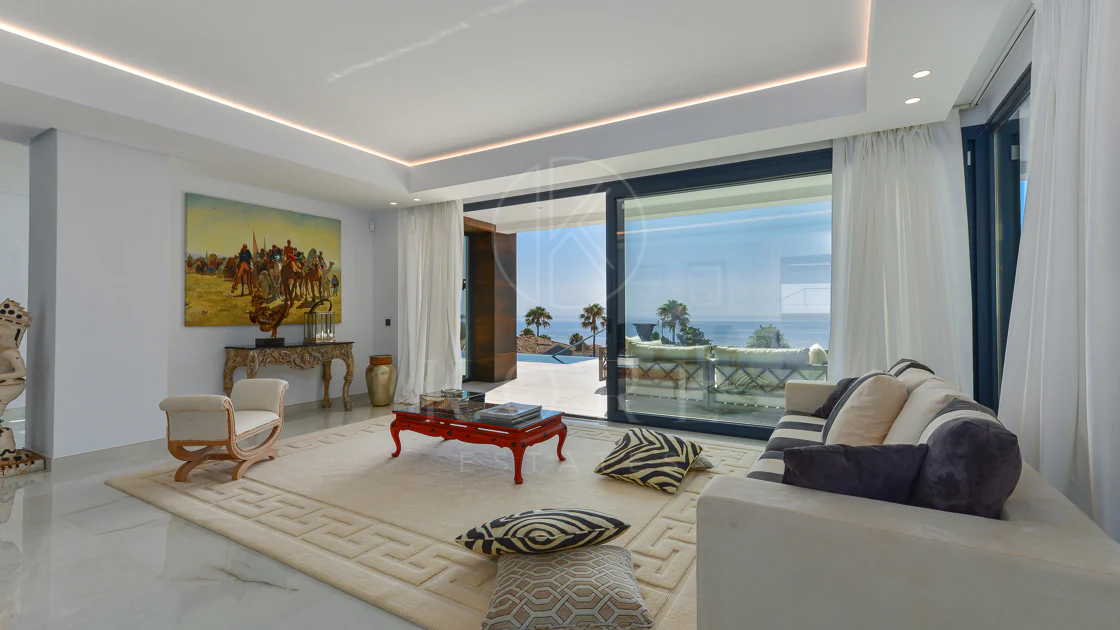 Luxury Villa with Panoramic Sea Views in La Paloma, Manilva
