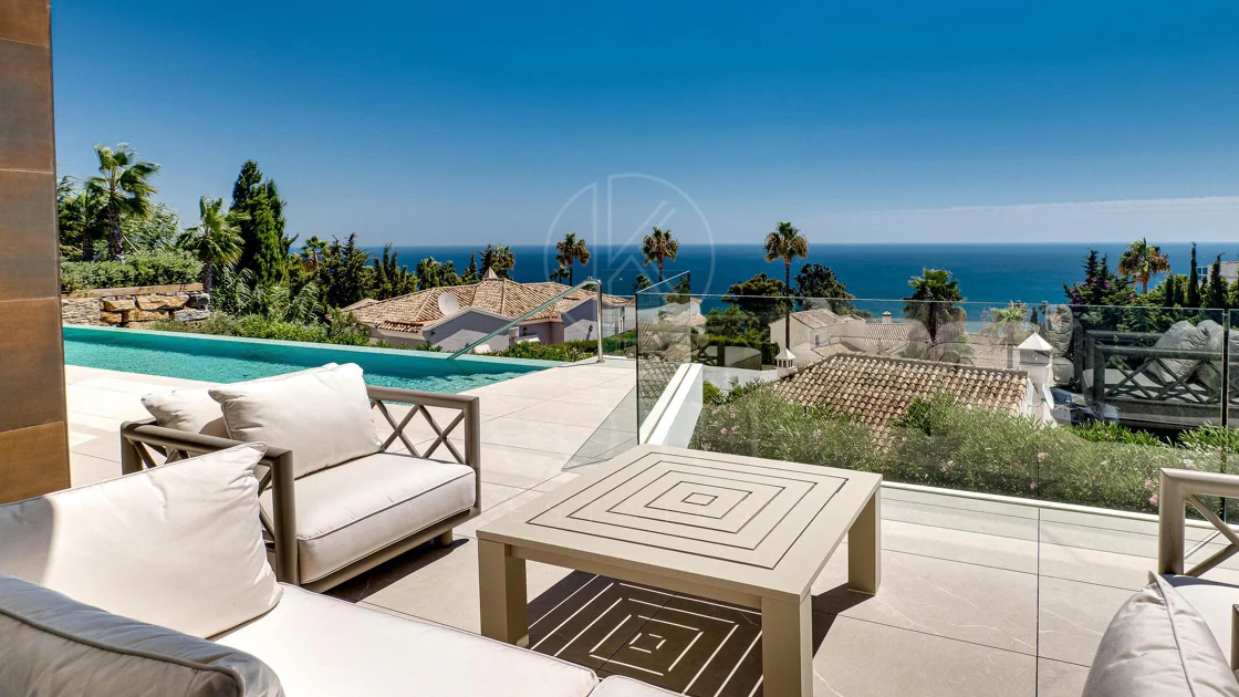 Luxury Villa with Panoramic Sea Views in La Paloma, Manilva