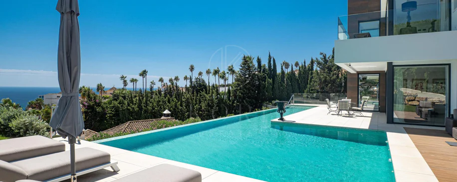 Luxury Villa with Panoramic Sea Views in La Paloma, Manilva