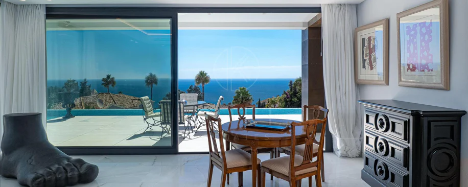 Luxury Villa with Panoramic Sea Views in La Paloma, Manilva
