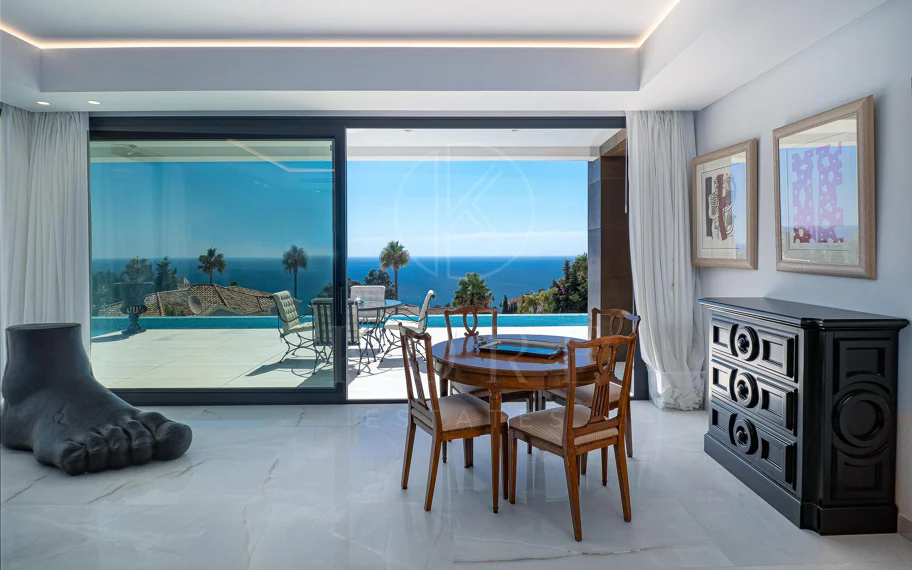 Luxury Villa with Panoramic Sea Views in La Paloma, Manilva