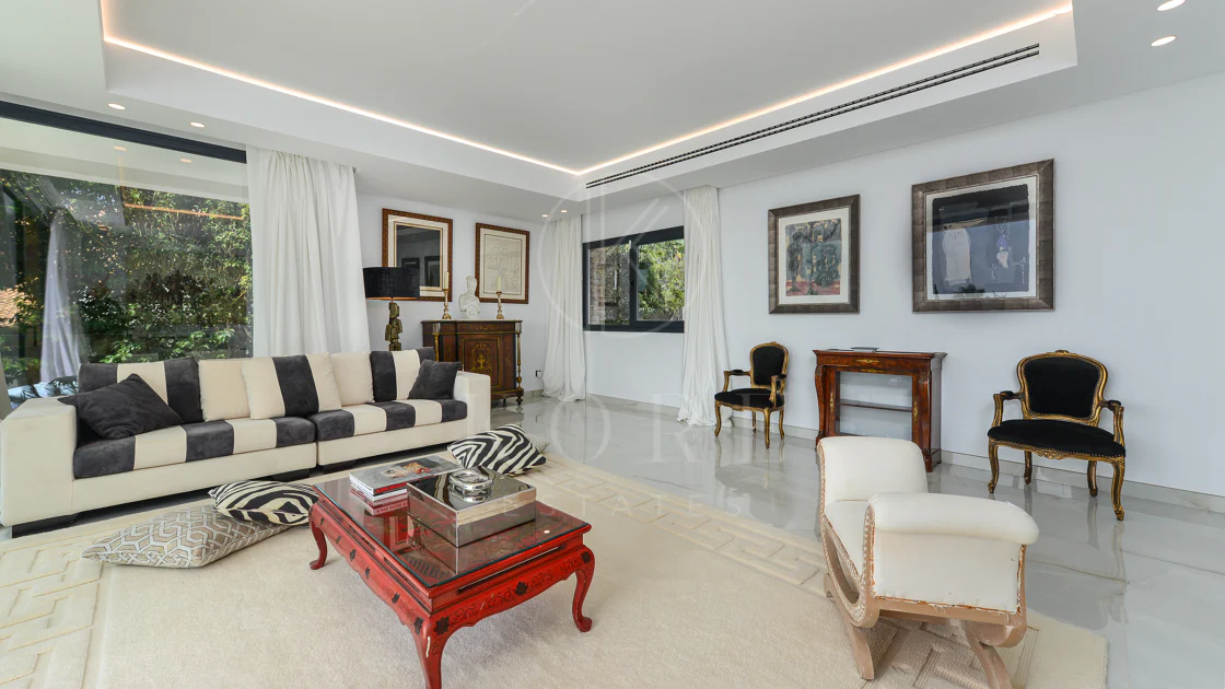 Luxury Villa with Panoramic Sea Views in La Paloma, Manilva
