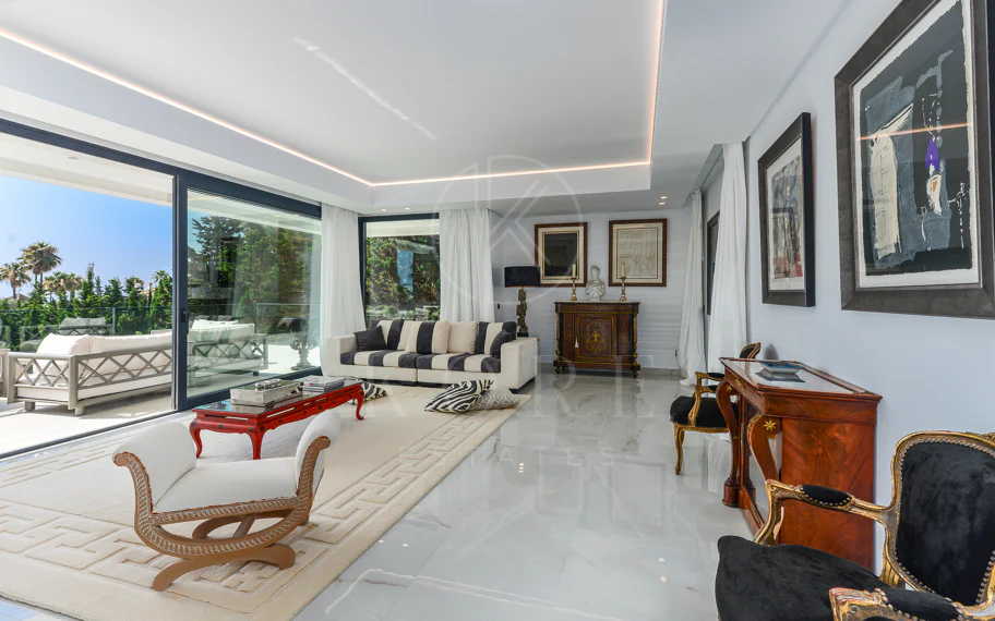 Luxury Villa with Panoramic Sea Views in La Paloma, Manilva