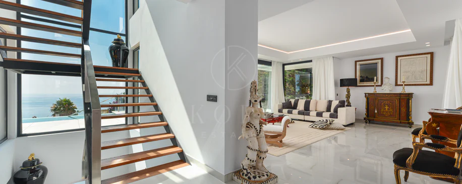 Luxury Villa with Panoramic Sea Views in La Paloma, Manilva