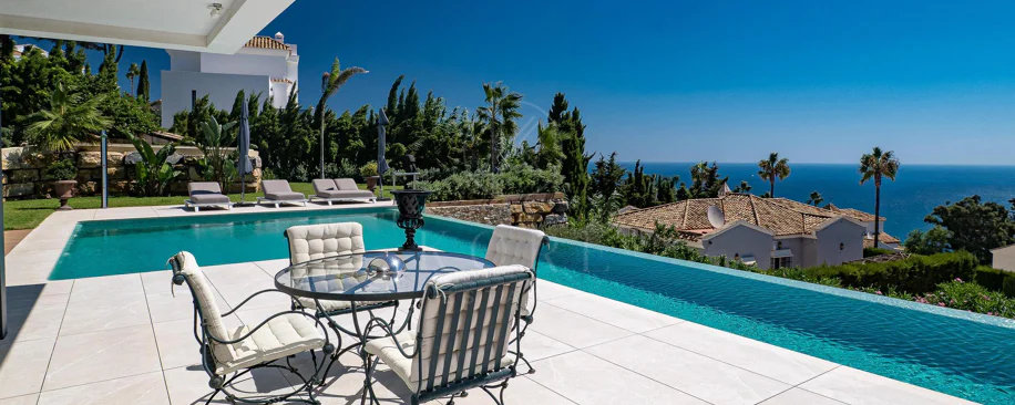 Luxury Villa with Panoramic Sea Views in La Paloma, Manilva