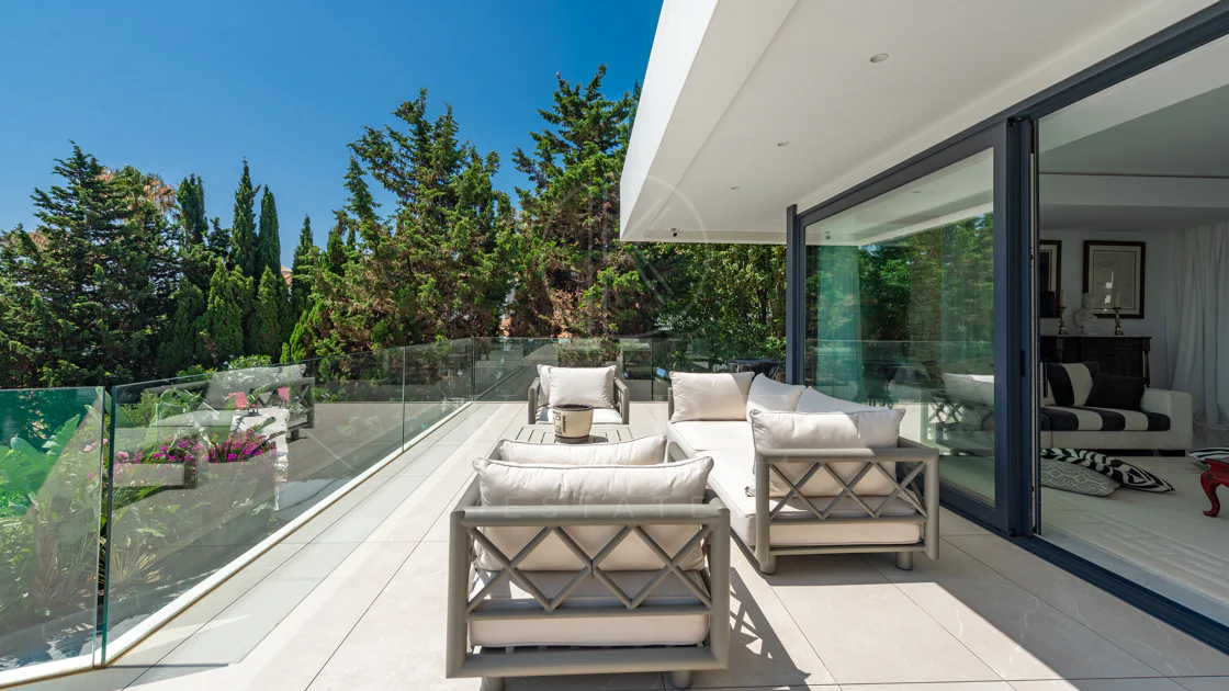 Luxury Villa with Panoramic Sea Views in La Paloma, Manilva