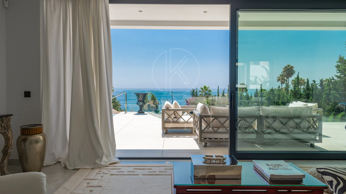 Luxury Villa with Panoramic Sea Views in La Paloma, Manilva