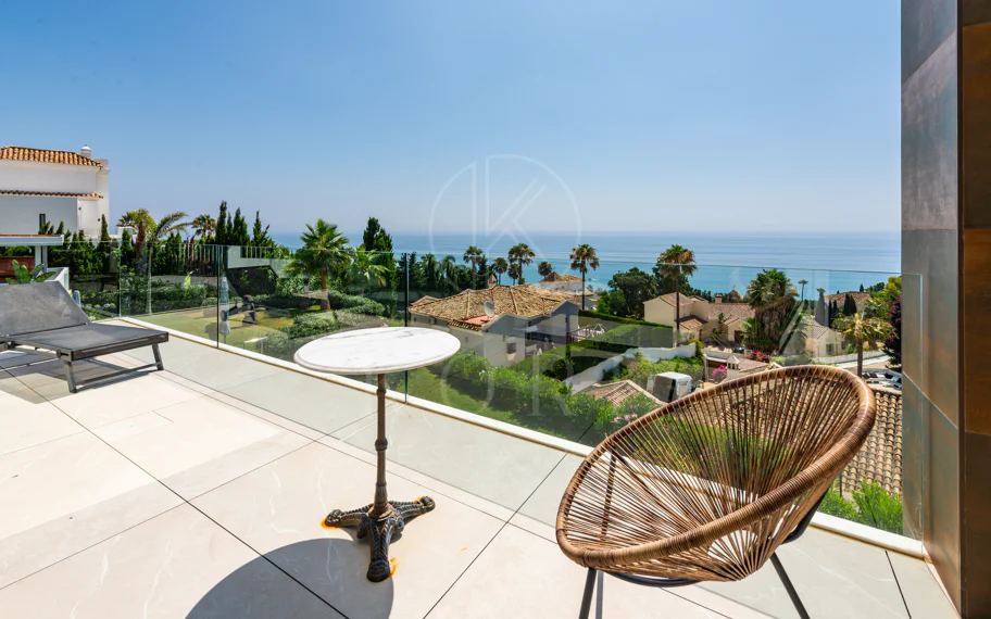 Luxury Villa with Panoramic Sea Views in La Paloma, Manilva