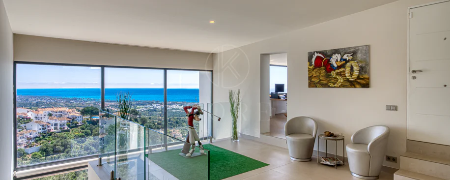 Outstanding, five bedroom Villa located in Altos de Los Monteros with panoramic sea views