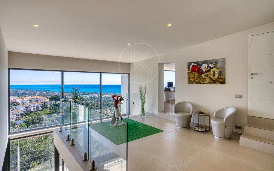 Outstanding, five bedroom Villa located in Altos de Los Monteros with panoramic sea views