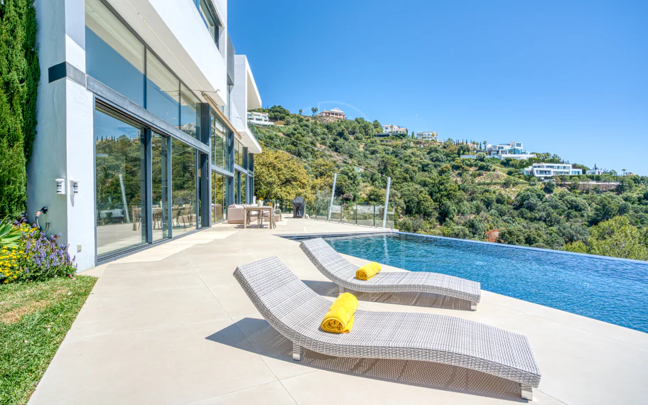 Outstanding, five bedroom Villa located in Altos de Los Monteros with panoramic sea views